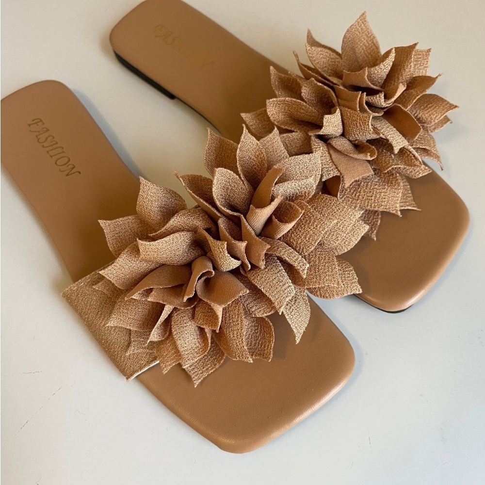 Tan Floral Women's Sandals